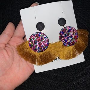 Medium/large stud earrings